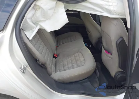 2016 Ford Fusion S из США, поврежденный, VIN 3FA6P0G74GR144515